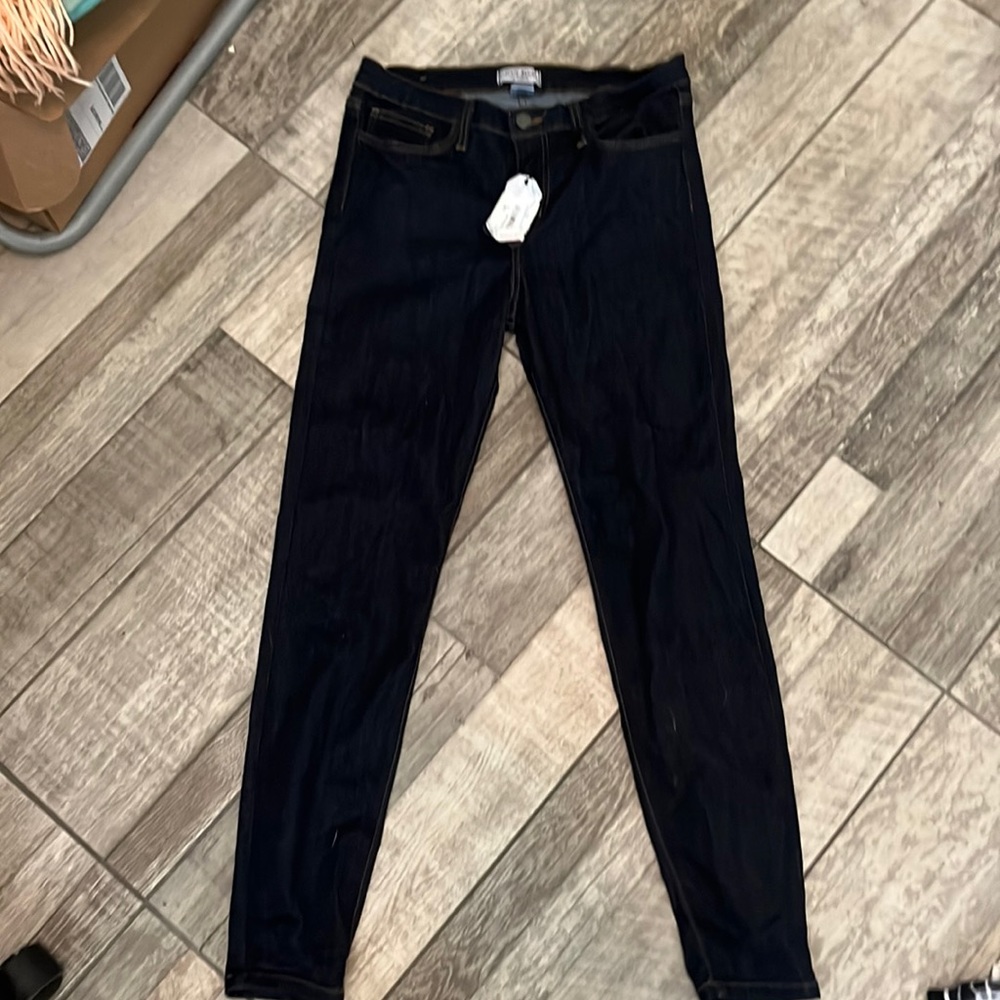 Brand new Judy Blue Classic Wash! Size 13/31 w tag!